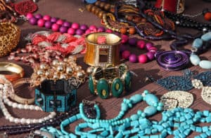 wear women's accessories