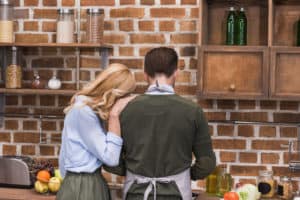 do little things that makes her day