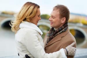 how to make aquarius man fall in love