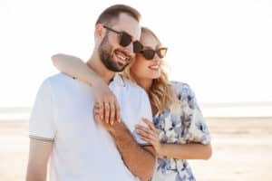 signs that an aquarius man is interested